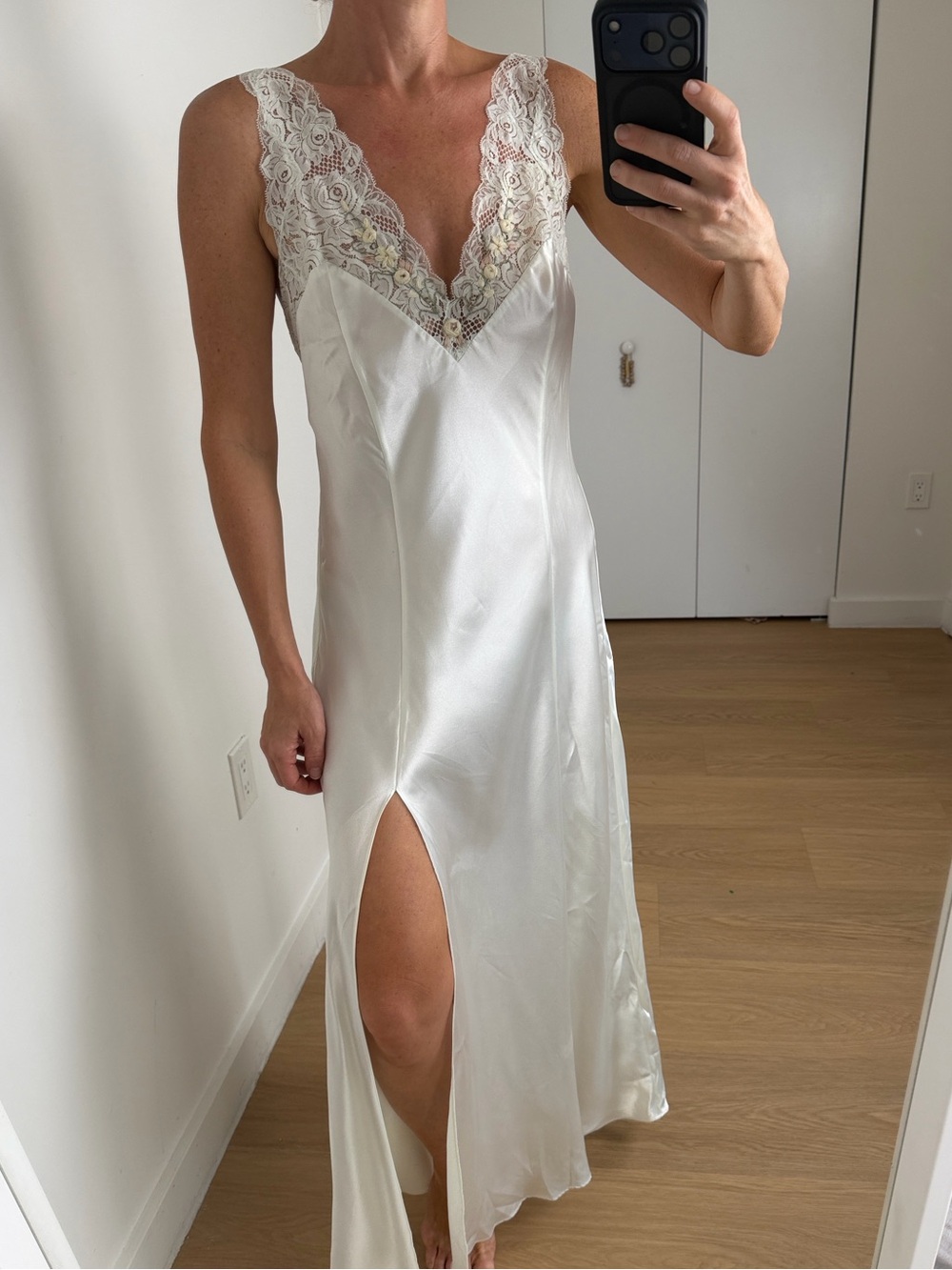 1996 Vintage Victoria’s Secret Satin Lace Slip Full Nightgown M